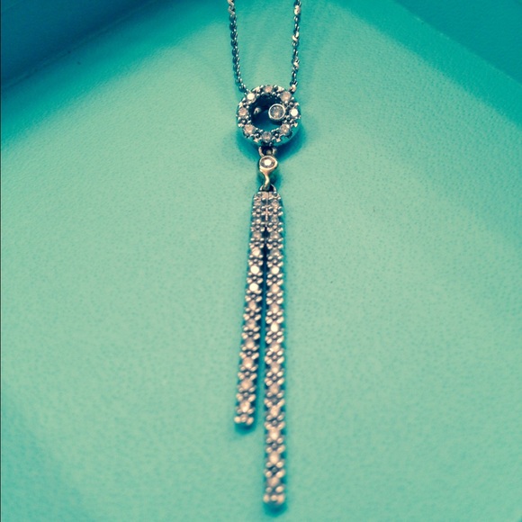 Diamond Pendant in 14k White Gold (chain included) - Picture 3 of 8