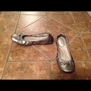 Silver/Metallic flats by Me Too Shoes.
