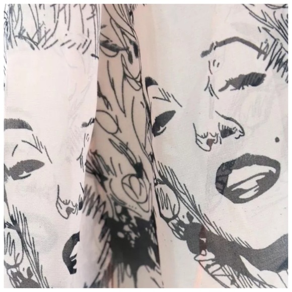B31 Pink & Black Marilyn Monroe Face Scarf - Picture 4 of 4