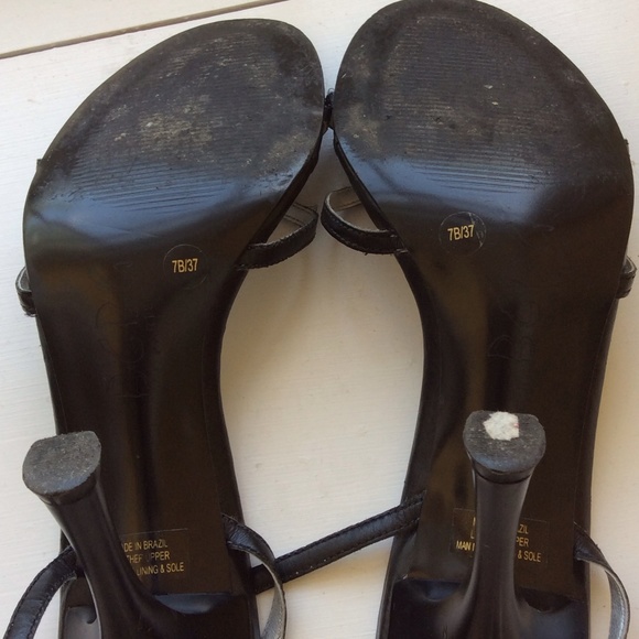 BCBG black leather sandals - Picture 3 of 4