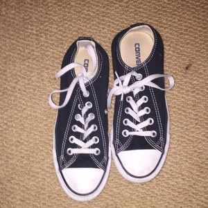 black and white converse