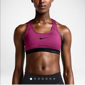 💥🎉Nike pro padded sports bra💥🎉