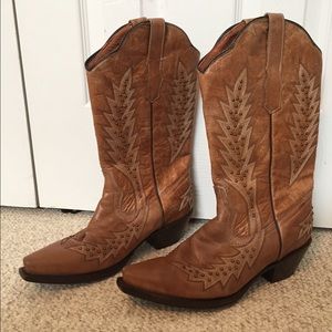 Gypsy girl cowboy boots  size 9