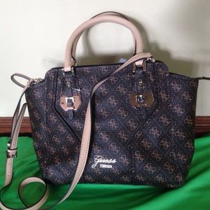 Brown leather Guess handbag/crossbody