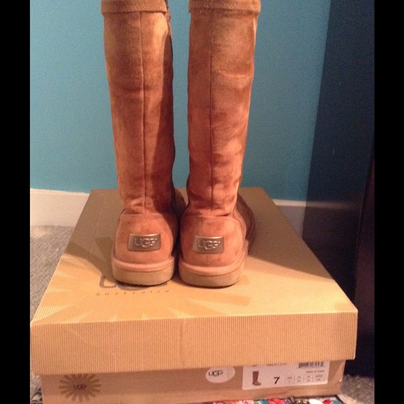 Tall Brown UGGS ✨✨