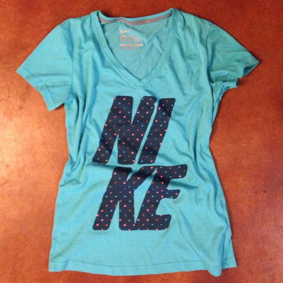 Nike Tee NWOT
