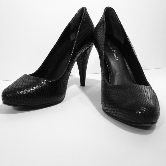 Pour la Victoire Shoes - Pour la Victoria Black Snake Skin Heels