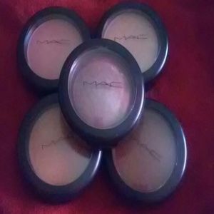 Mac cosmetics blushes