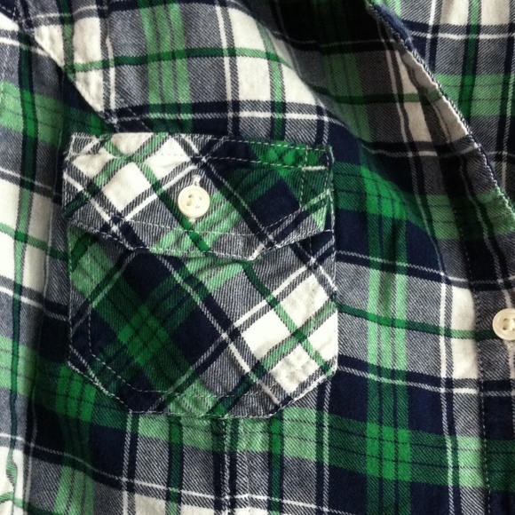 Old Navy Tops - Old Navy cotton button down Old Navy Tops - Old Navy cotton button down