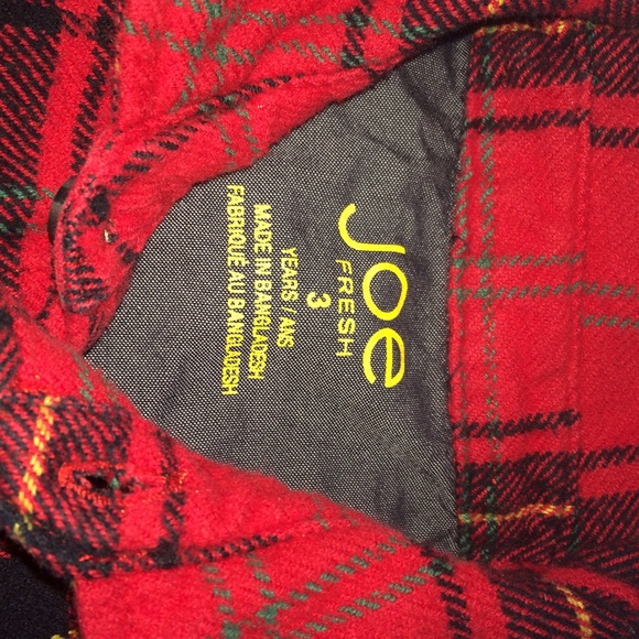 Button down red pleaded joe fresh shirt - Picture 2 of 3