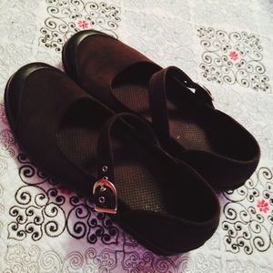 black dansko size 11 clogs