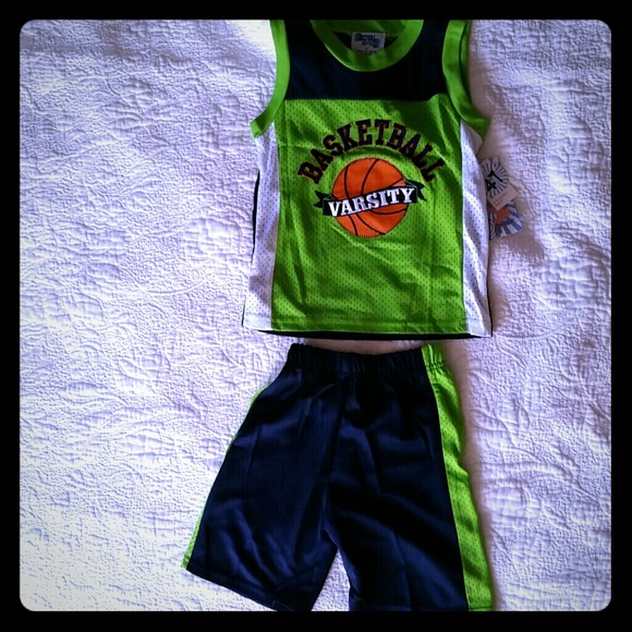 4T boys jersey set with shorts