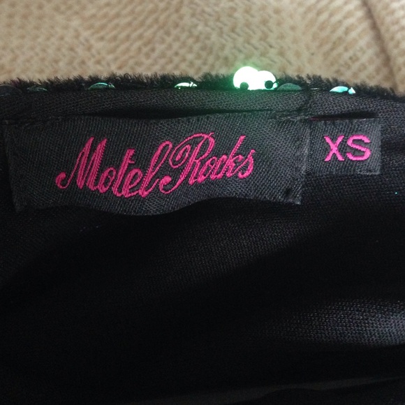 *SOLD* Green sequined/velvet dress - Picture 4 of 4