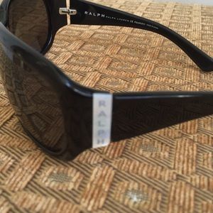 ⬇️REDUCED✅ Ralph Lauren sunglasses