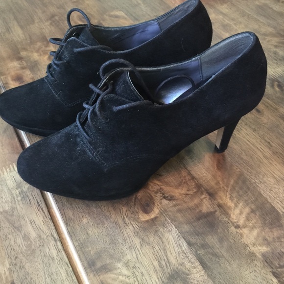 Adrienne Vittadini ankle boot black suede