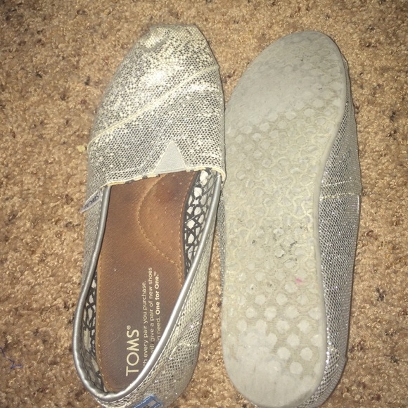 silver sparkly toms!