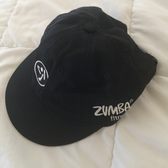 Zumba black hat