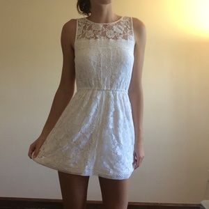 Abercrombie & Fitch White Lace Dress