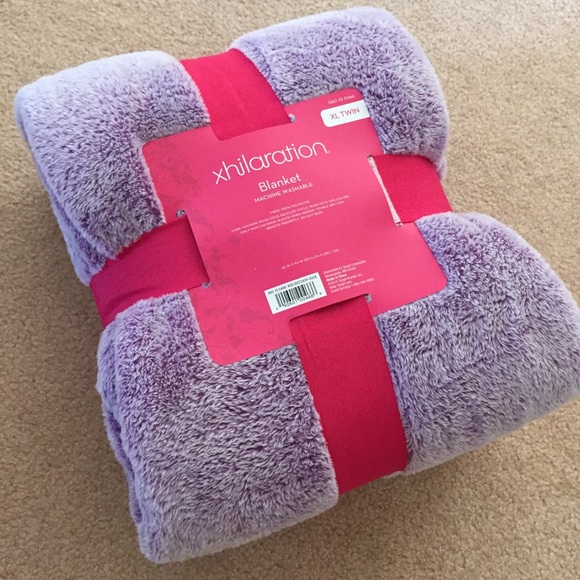 💥SOLD💥 Xhilaration Plush Purple XL Twin Blanket