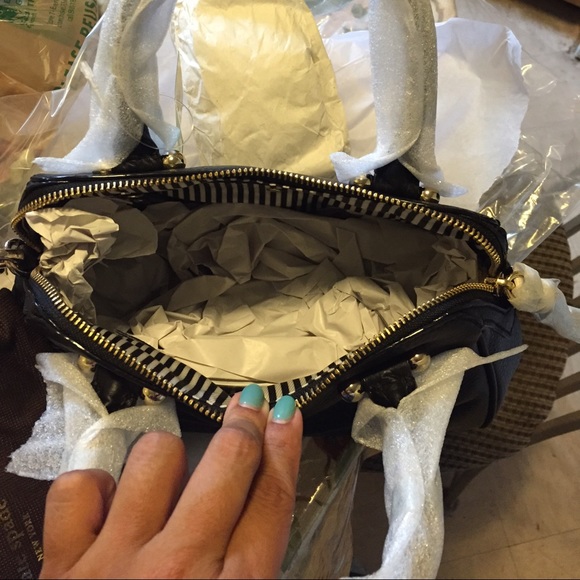 Kate spade handbag. Charles street mini Audrey - Picture 2 of 2