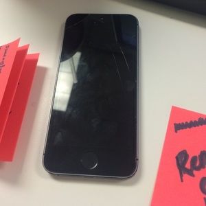 Broken iPhone 5s