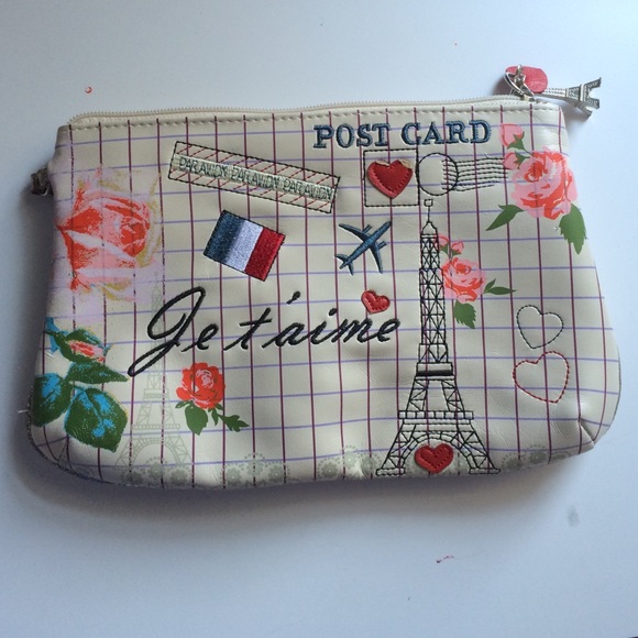 Accessorize bag