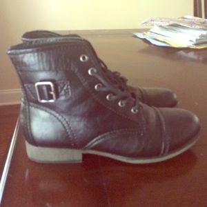 Steve Madden ankle boots