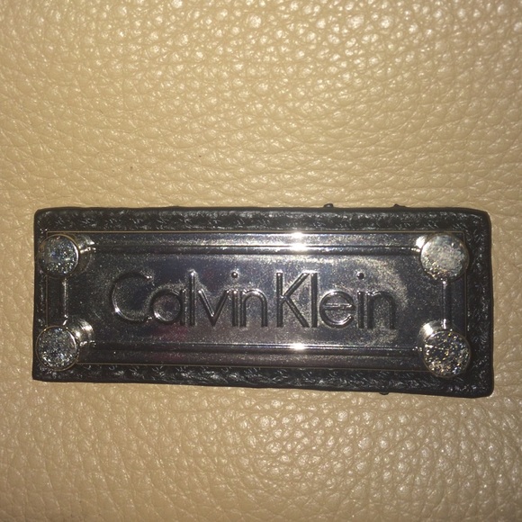 Calvin Klein small cross body bag - Picture 2 of 4