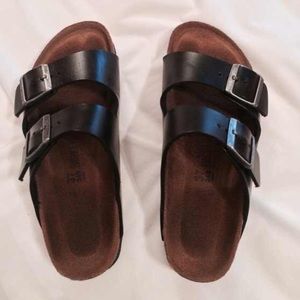 Size 7, Arizona Black Leather Birkenstocks