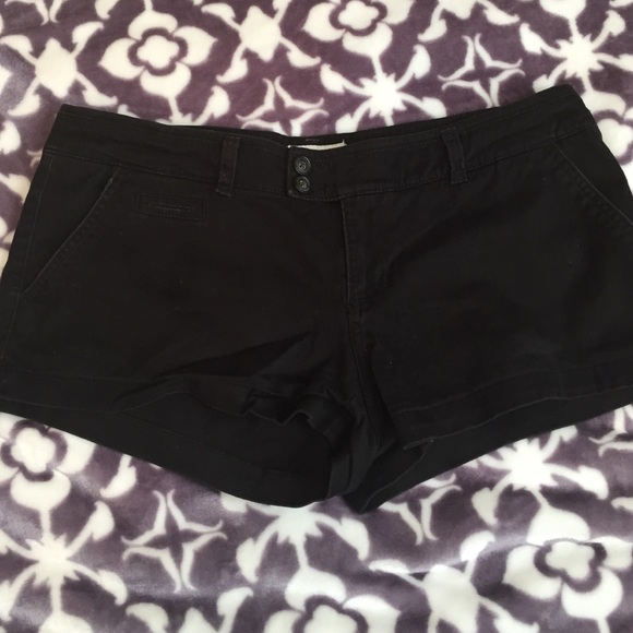 American eagle black shorts