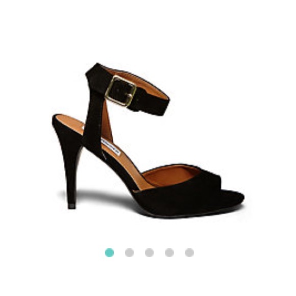 Brand New Steve Madden Stowick Pumps