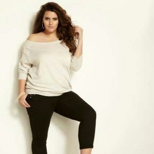 Bundle 2 torrid tops