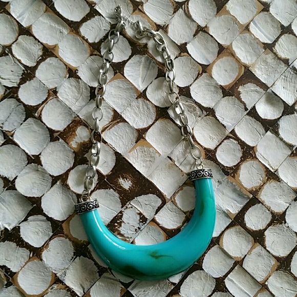 Boutique necklace