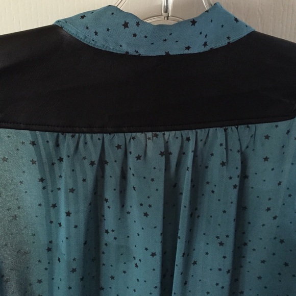 BCBG Long sleeve blouse - Picture 4 of 4