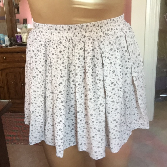 Brandy Melville Floral Skirt
