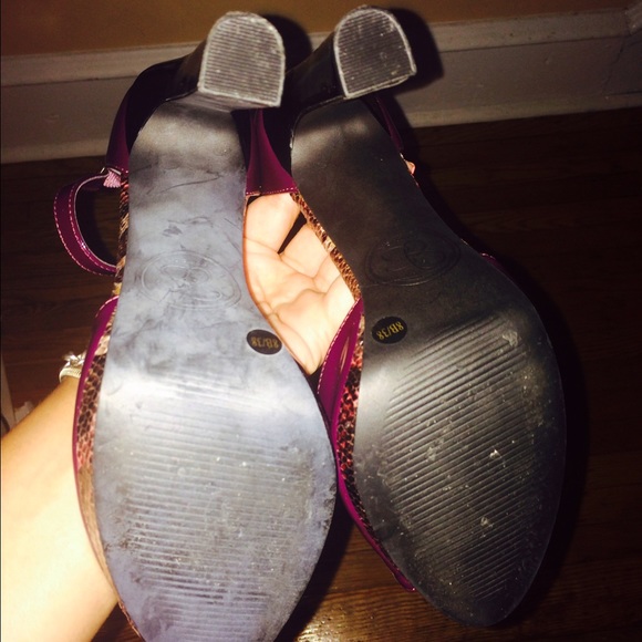 JS by Jessica Sandal - Picture 3 of 3