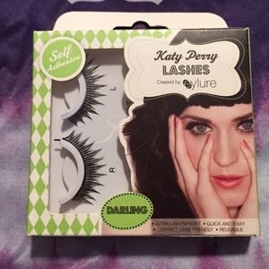 Katy perry lashes