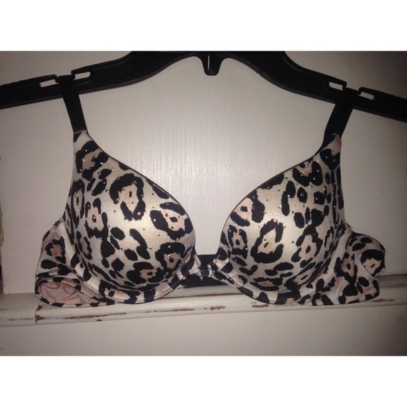 ON HOLD 🚫VS leopard plunge