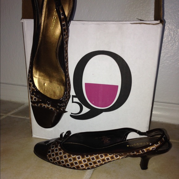 Liz Claiborne Sling Backs - Picture 2 of 4