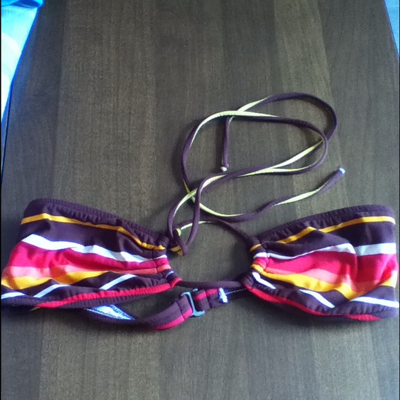 Island sole bikini set - Picture 2 of 3