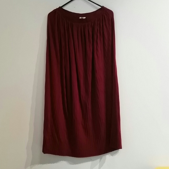 American Eagles Red Maxi Skirt