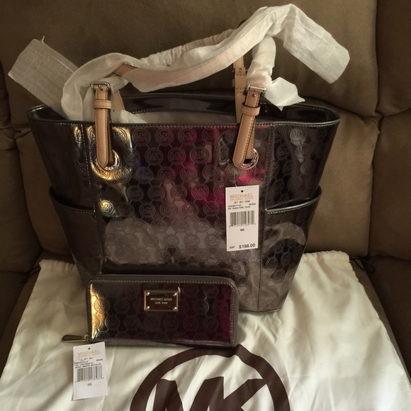 Michael Kors Handbags - NEW michael kors monogram nickel set
