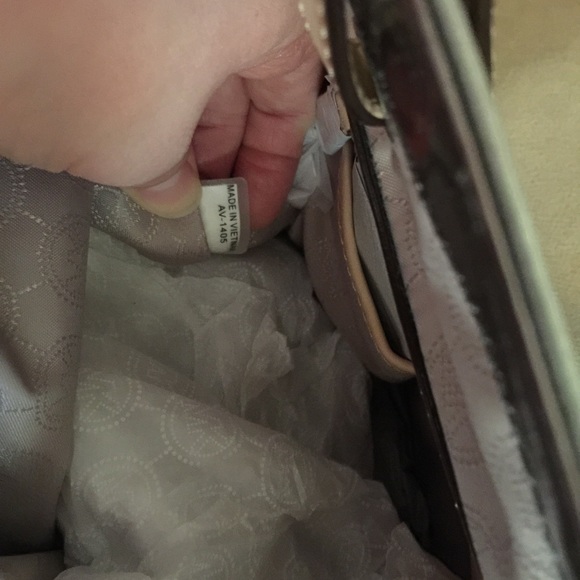 NEW michael kors monogram nickel set - Picture 3 of 4