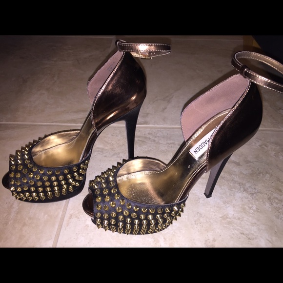 Steve Madden obstcls Shoe