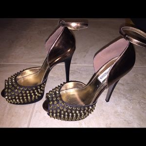 Steve Madden obstcls Shoe