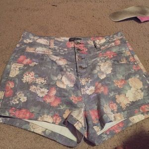 High-Waisted Floral shorts from forever 21