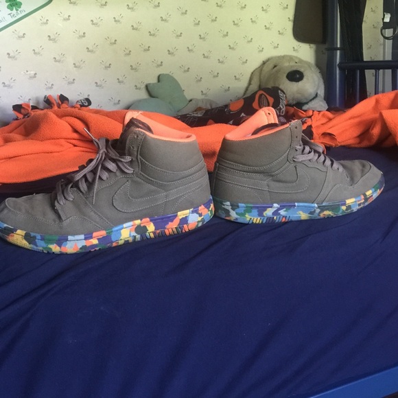 Nike Court Force Shoes - Picture 2 of 3