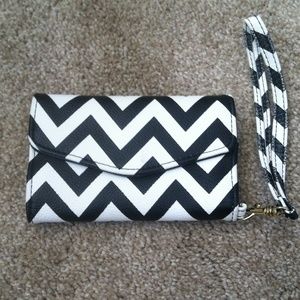 Cell phone wallet holder