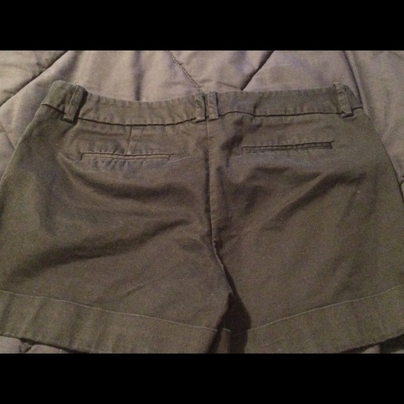 black shorts - Picture 2 of 2