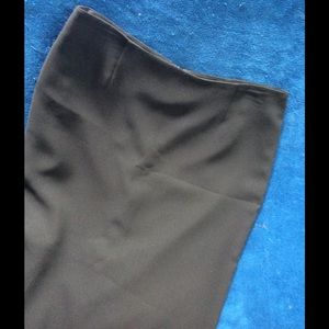 Essential straight, black skirt.